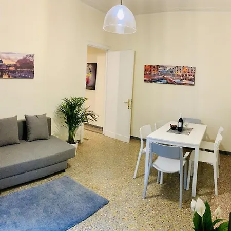 Apartment Music Bridge House
